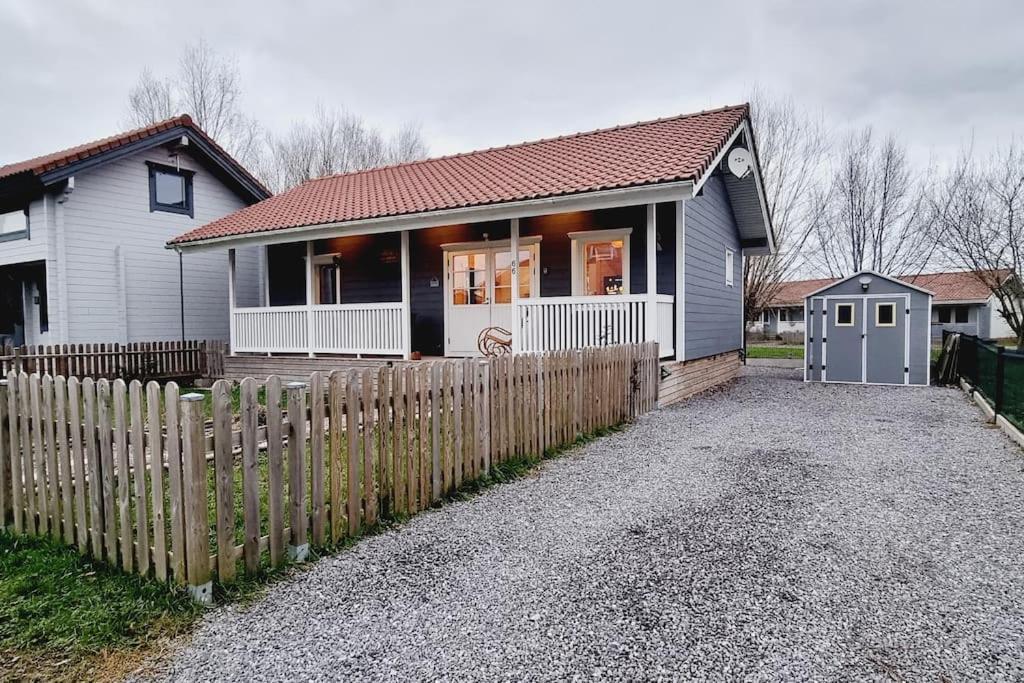 Вилла *L'Ecrin De L'Etang* Depaysement Assure Бурбур Экстерьер фото